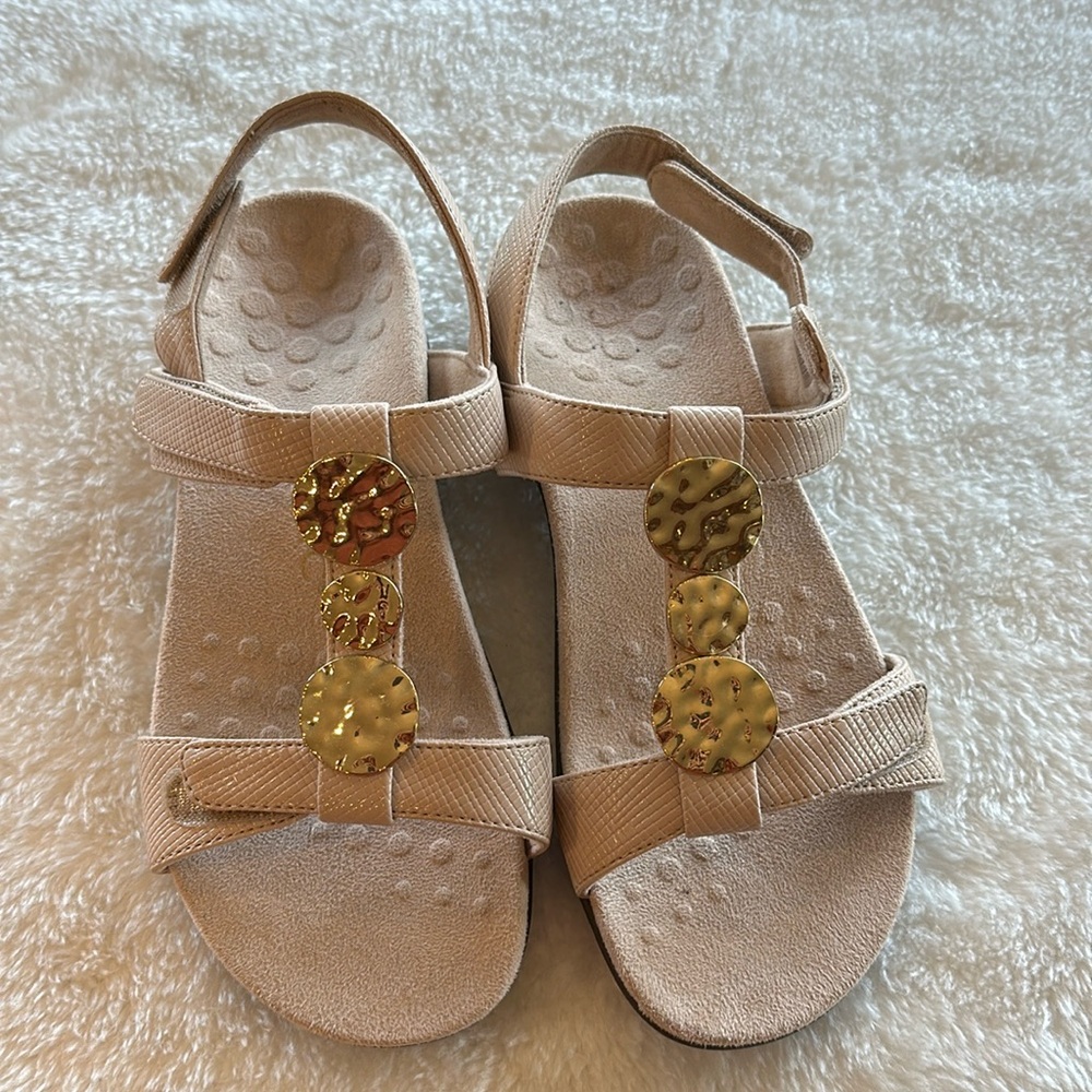 Ionic sandals